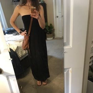 Black strapless maternity dress